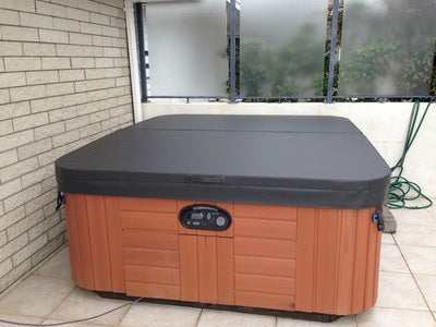 Premium spa pools with hydrotherapy jets and energy-efficient features. Based in Christchurch & Canterbury